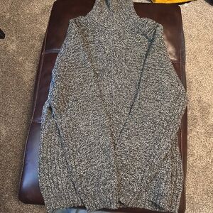 Joseph Abboud Black and White Turtleneck Sweater